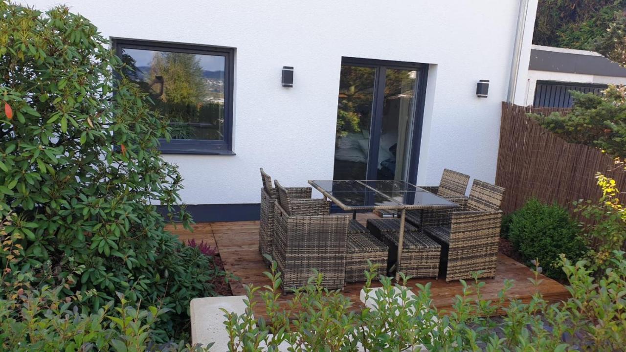 Haus Edda - Ferienwohnungen Mit Garten Und Schlossblick Marburg Екстер'єр фото
