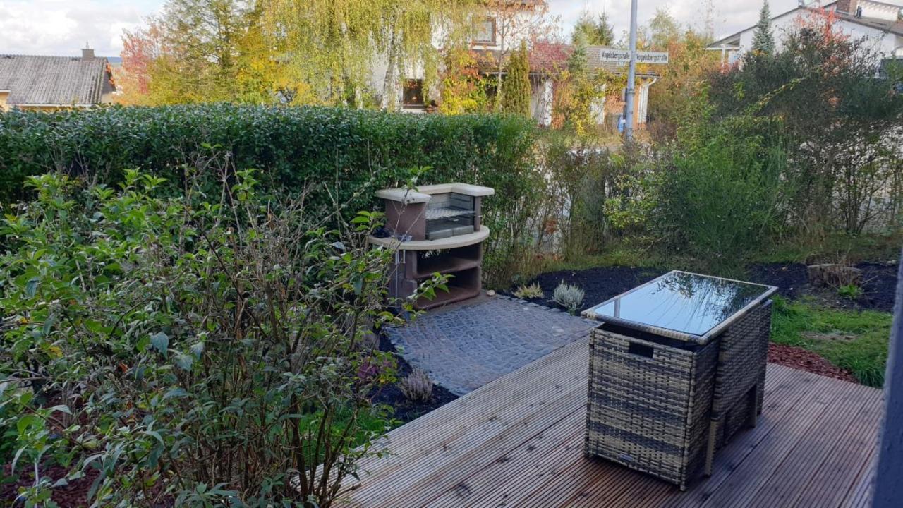 Haus Edda - Ferienwohnungen Mit Garten Und Schlossblick Marburg Екстер'єр фото